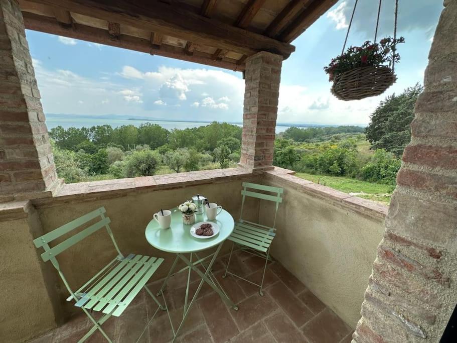 L'Oasi Delle Volpi Villa Tuoro sul Trasimeno Buitenkant foto